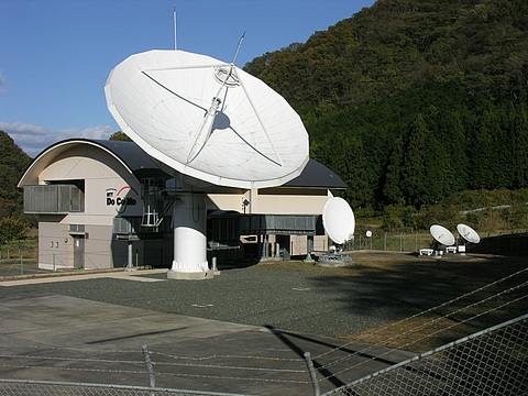 NTTドコモ揚枝方衛星通信所